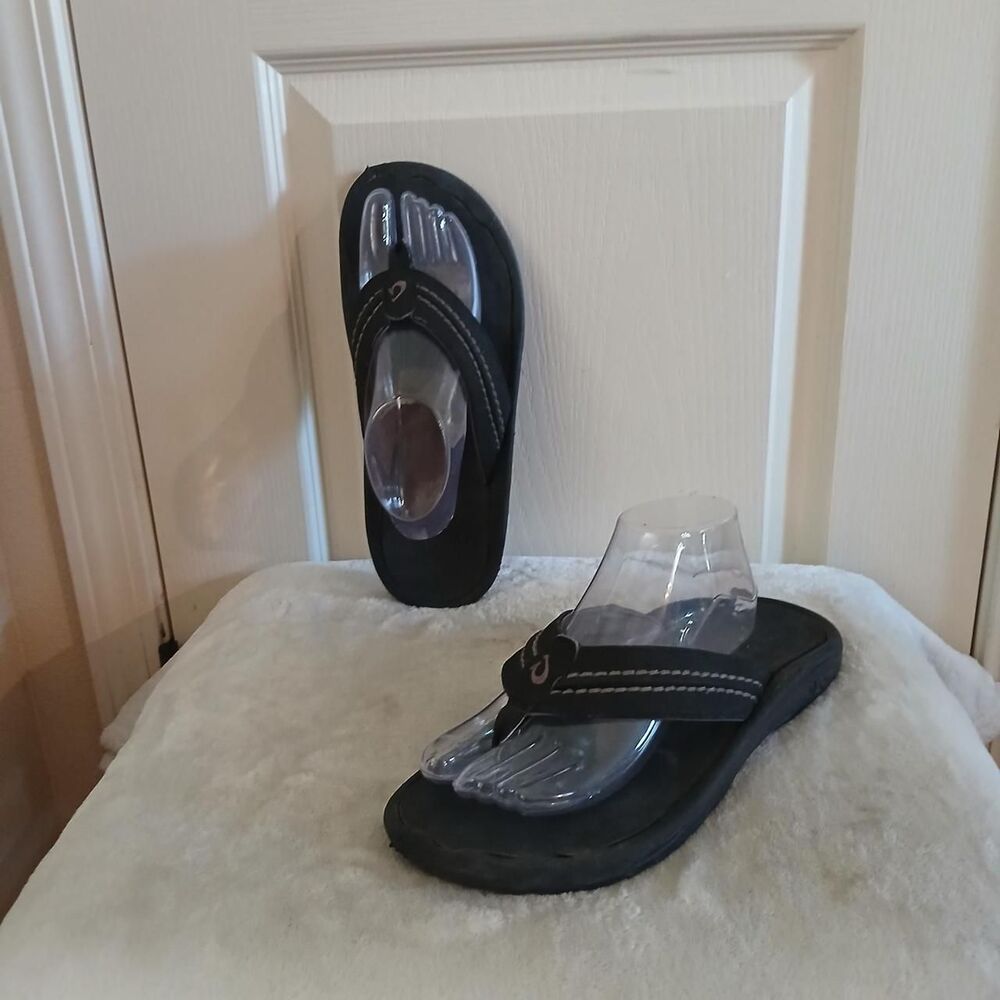 OluKai Hokua Flip Flop Sandals Black Grey Men's Size US 10 Gorpcore Classic